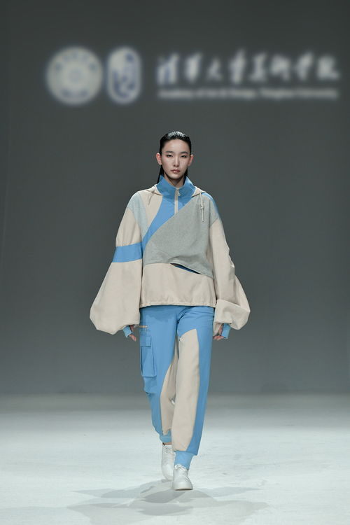 清華美院2023屆服裝與服飾設(shè)計(jì)專(zhuān)業(yè)畢設(shè)發(fā)布會(huì)舉行