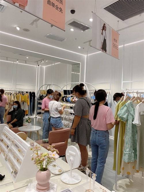 年輕媽媽創(chuàng)業(yè)選擇哪個(gè)女裝品牌更合適
